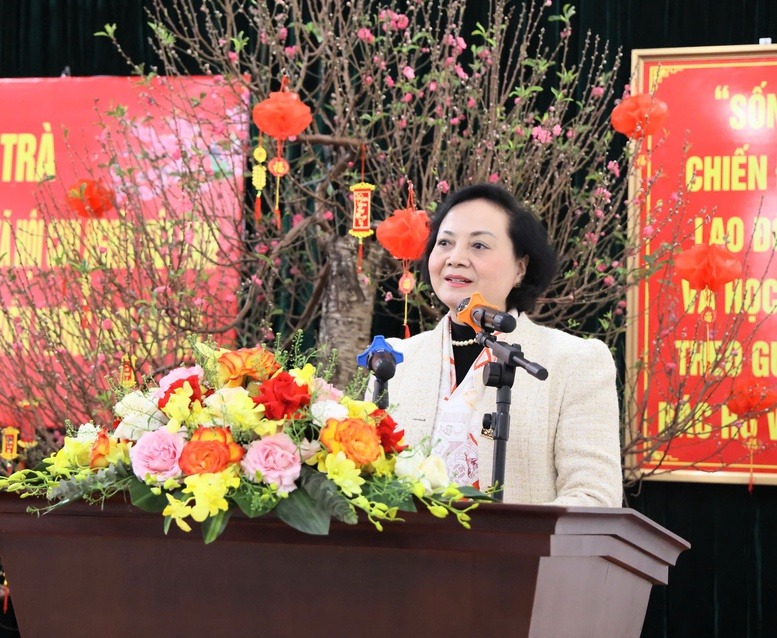 Phó Thủ tướng Phạm Thị Thanh Trà chúc Tết, động viên cán bộ, chiến sĩ Đồn Biên phòng Bát Xát- Ảnh 2. Phó Thủ tướng Phạm Thị Thanh Trà chúc Tết, động viên cán bộ, chiến sĩ Đồn Biên phòng Bát Xát- Ảnh 2.