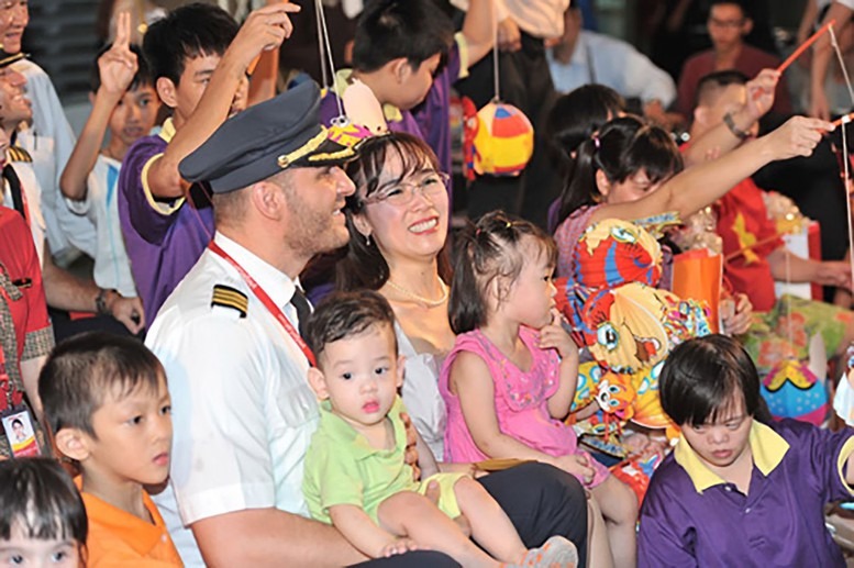 Tiến sĩ Nguyễn Thị Phương Thảo: Hình ảnh phụ nữ Việt Nam dấn thân và khát vọng phụng sự- Ảnh 2. Tiến sĩ Nguyễn Thị Phương Thảo: Hình ảnh phụ nữ Việt Nam dấn thân và khát vọng phụng sự- Ảnh 2.